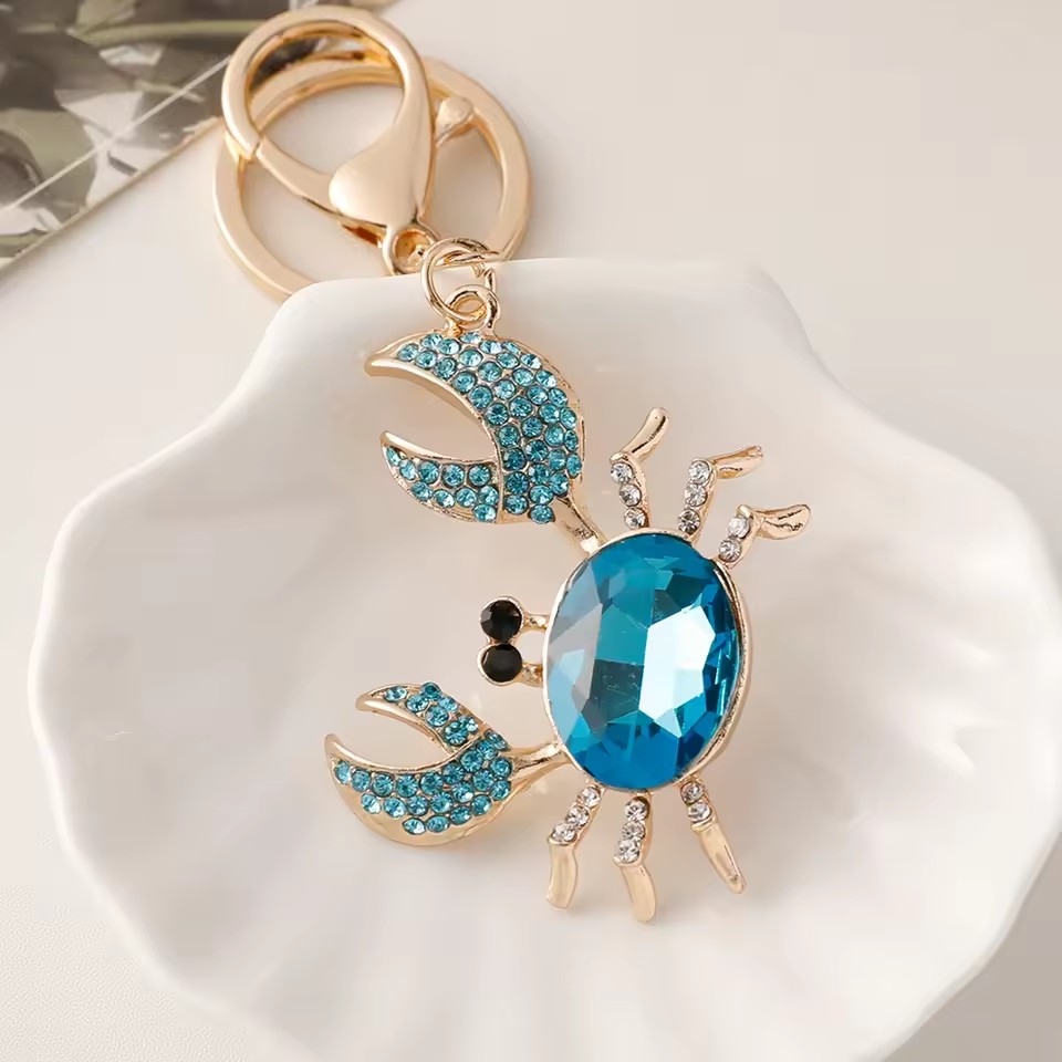 Luxury Bags Dropshipping - VENTFILLE Sparkling Blue Crystal Crab Keychain